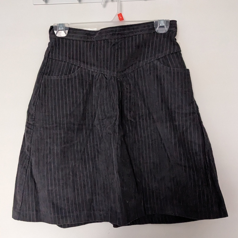 Zellers vintage grey skirt size 9. 100% cotton